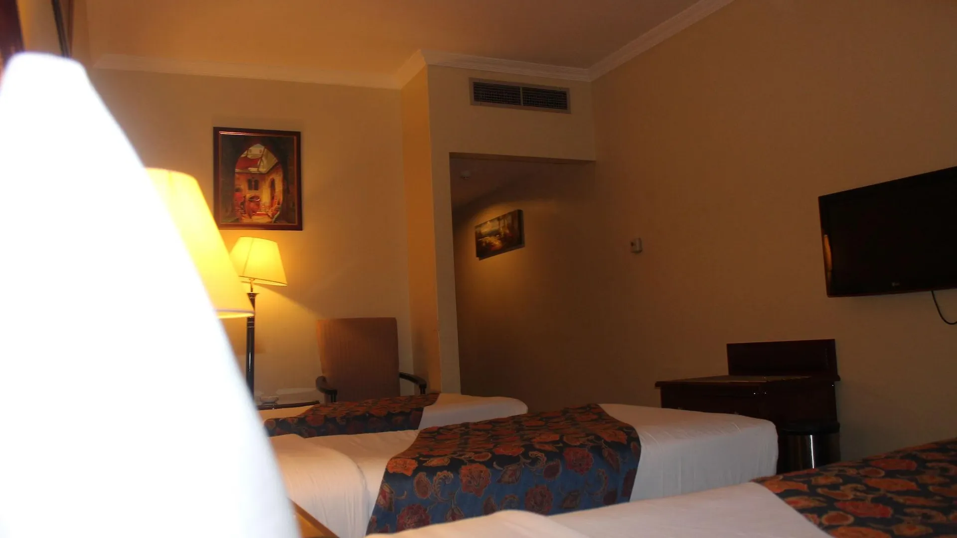 **  Mount Royal Hotel Dubai United Arab Emirates